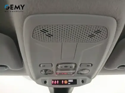 Photo 15 Peugeot 208  BlueHDi 100 S&S BVM6