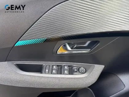 Photo 12 Peugeot 208  PureTech 100 S&S EAT8