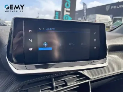 Photo 16 Peugeot 208  PureTech 100 S&S EAT8