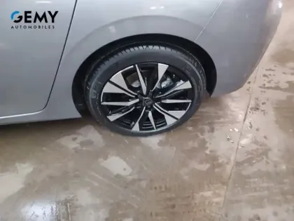 Photo 10 Peugeot 308  Hybrid 145 e-DCS6