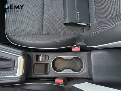 Photo 26 Renault Captur  E-Tech 145 - 21