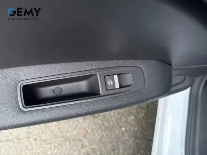 Photo 15 Renault Captur  E-Tech 145 - 21