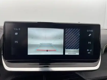 Photo 25 Peugeot 2008  PureTech 130 S&S EAT8