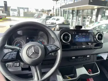 Photo 9 Mercedes Sprinter E 420 Châssis cab 43 4,0t PRO