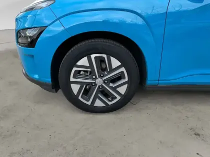 Photo 8 Hyundai Kona  Electrique 39 kWh - 136 ch