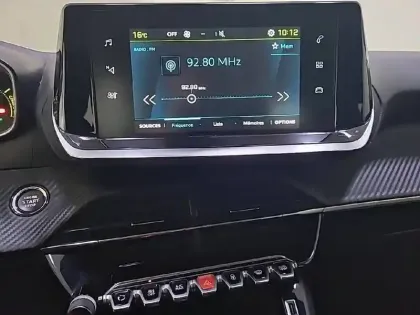 Photo 18 Peugeot 208  Electrique 50 kWh 136ch