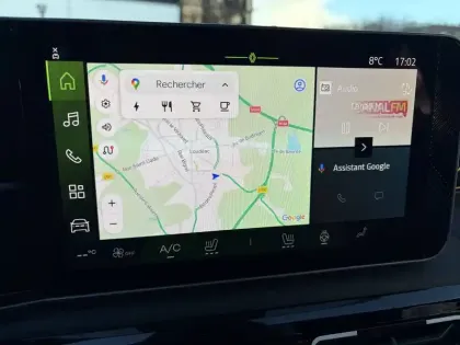 Photo 10 Renault 4 Renault  E-Tech Electrique 150 ch autonomie confort