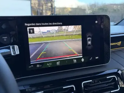 Photo 9 Renault 4 Renault  E-Tech Electrique 150 ch autonomie confort