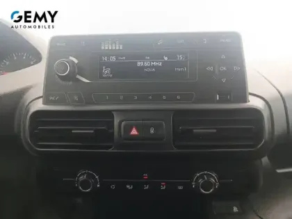 Photo 34 Peugeot Partner  FOURGON STANDARD 650 KG BLUEHDI 75 BVM5