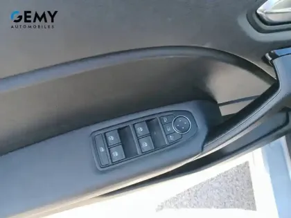 Photo 47 Renault Captur  TCe 90 - 21