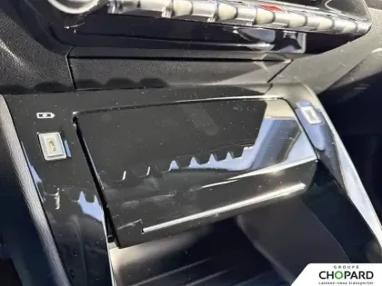 Photo 20 Peugeot 208  Electrique 54 kWh 156ch