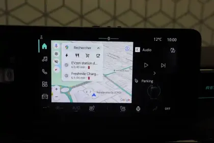 Photo 16 Renault 5 Renault  E-Tech Electrique 10 ch autonomie confort