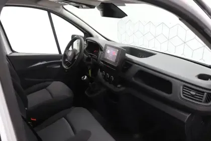 Photo 7 Renault Trafic  FG BLUE DCI 130 L1H1 3T GSR2