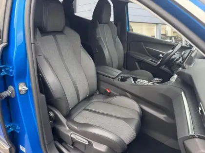 Photo 8 Peugeot 3008  BlueHDi 130ch S&S EAT8 Allure