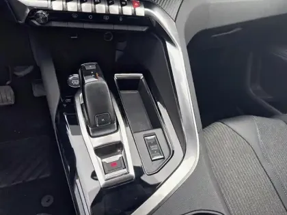 Photo 23 Peugeot 3008  BlueHDi 130ch S&S EAT8 Allure