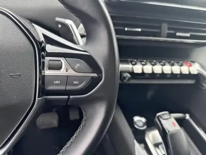 Photo 19 Peugeot 3008  BlueHDi 130ch S&S EAT8 Allure