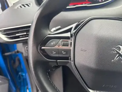 Photo 18 Peugeot 3008  BlueHDi 130ch S&S EAT8 Allure