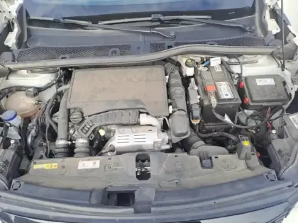 Photo 6 Peugeot 2008  PureTech 130 S&S BVM6 Allure