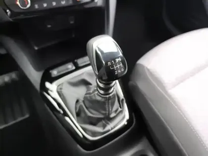 Photo 23 Opel Corsa  1.2 Turbo 100 ch BVM6 Edition