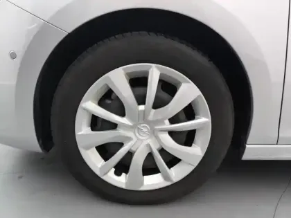 Photo 14 Opel Corsa  1.2 Turbo 100 ch BVM6 Edition