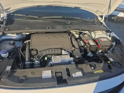 Photo 15 Opel Corsa  1.2 Turbo 100 ch BVM6 GS