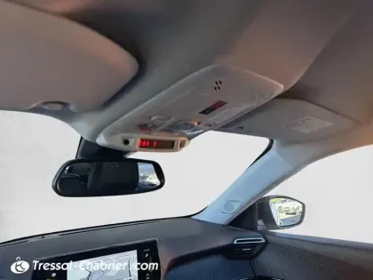 Photo 27 Peugeot 2008  BlueHDi 130 S&S EAT8 Allure