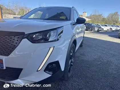 Photo 13 Peugeot 2008  BlueHDi 130 S&S EAT8 Allure