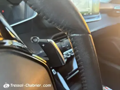 Photo 17 Peugeot 2008  BlueHDi 130 S&S EAT8 Allure