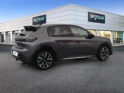 Photo 26 Peugeot 208  PureTech 130 S&S EAT8 GT Pack