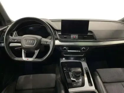 Photo 11 Audi Q5 50 TFSIe 299 S tronic 7 Quattro S line