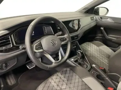 Photo 8 Volkswagen Taigo 1.0 TSI 116 DSG7 R-Line Edition