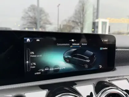 Photo 19 Mercedes Classe A A 200 Compacte