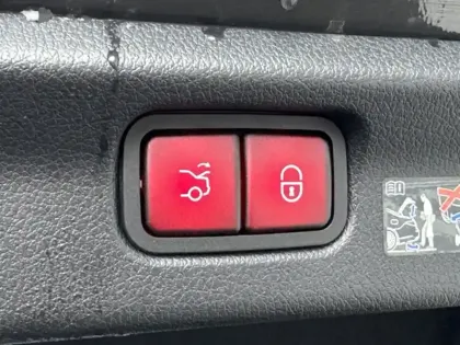 Photo 18 Mercedes Classe E EQE 350 AMG Line