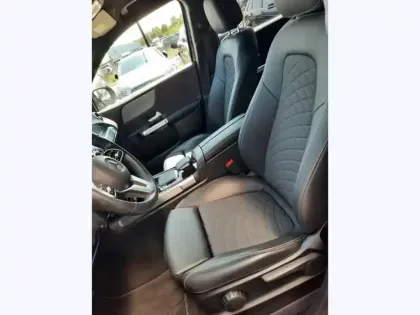 Photo 36 Mercedes GLB Gén. I (X247) Ph1 Progressive Line 5