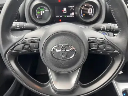 Photo 16 Toyota Yaris Hybride 116h Dynamic