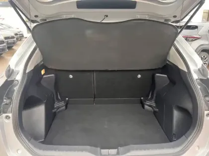 Photo 12 Toyota Yaris Hybride 116h Dynamic