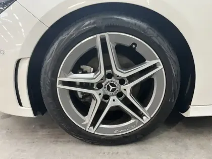 Photo 8 Mercedes Classe B 200 d AMG Line Edition