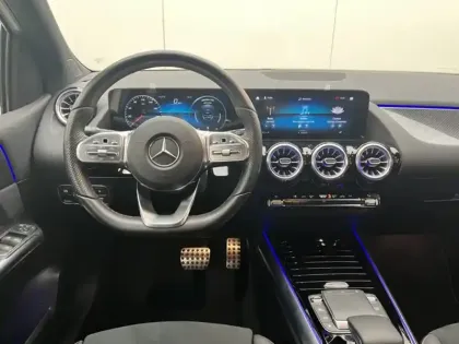 Photo 14 Mercedes Classe B 200 d AMG Line Edition