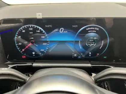 Photo 17 Mercedes Classe B 200 d AMG Line Edition