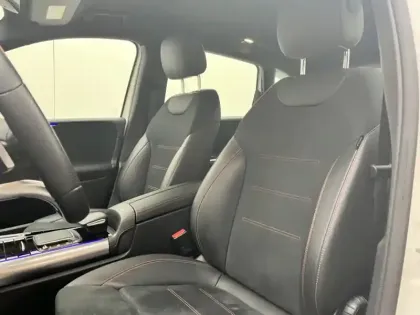 Photo 11 Mercedes Classe B 200 d AMG Line Edition