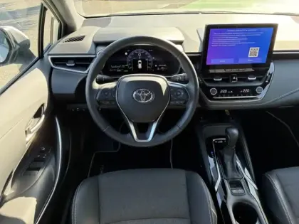 Photo 13 Toyota Corolla Hybride 1.8L 140h Design