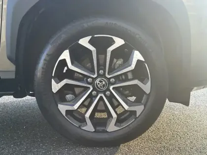 Photo 8 Toyota Yaris Hybride 116h Design