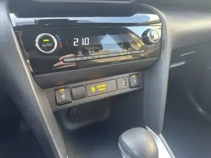 Photo 17 Toyota Yaris Hybride 116h Design