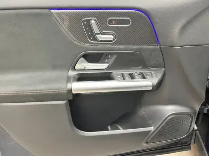 Photo 14 Mercedes GLA 200 d AMG Line