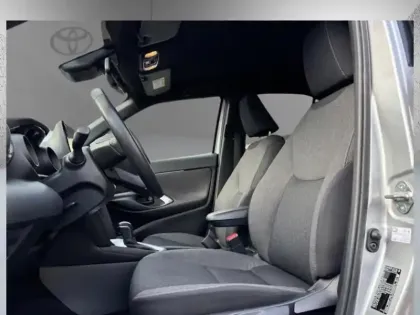 Photo 14 Toyota Yaris Hybride 1.5 HYBRID 116H DESIGN AUTO