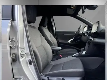 Photo 11 Toyota Yaris Hybride 1.5 HYBRID 116H DESIGN AUTO