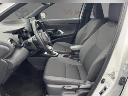 Photo 11 Toyota Yaris Hybride 1.5 HYBRID 116H DESIGN PACK MY22