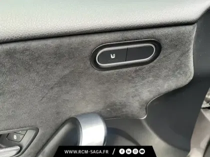 Photo 11 Mercedes Classe A 180 d AMG Line