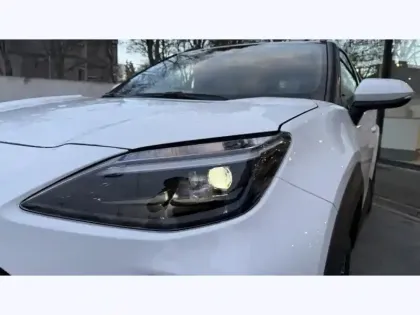 Photo 19 Toyota Yaris Hybride 1.5 HYBRID 130H DESIGN PACK 2WD