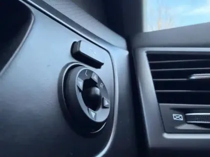 Photo 8 Nissan Qashqai 1.2 DIG-T 115ch N-Connecta Xtronic